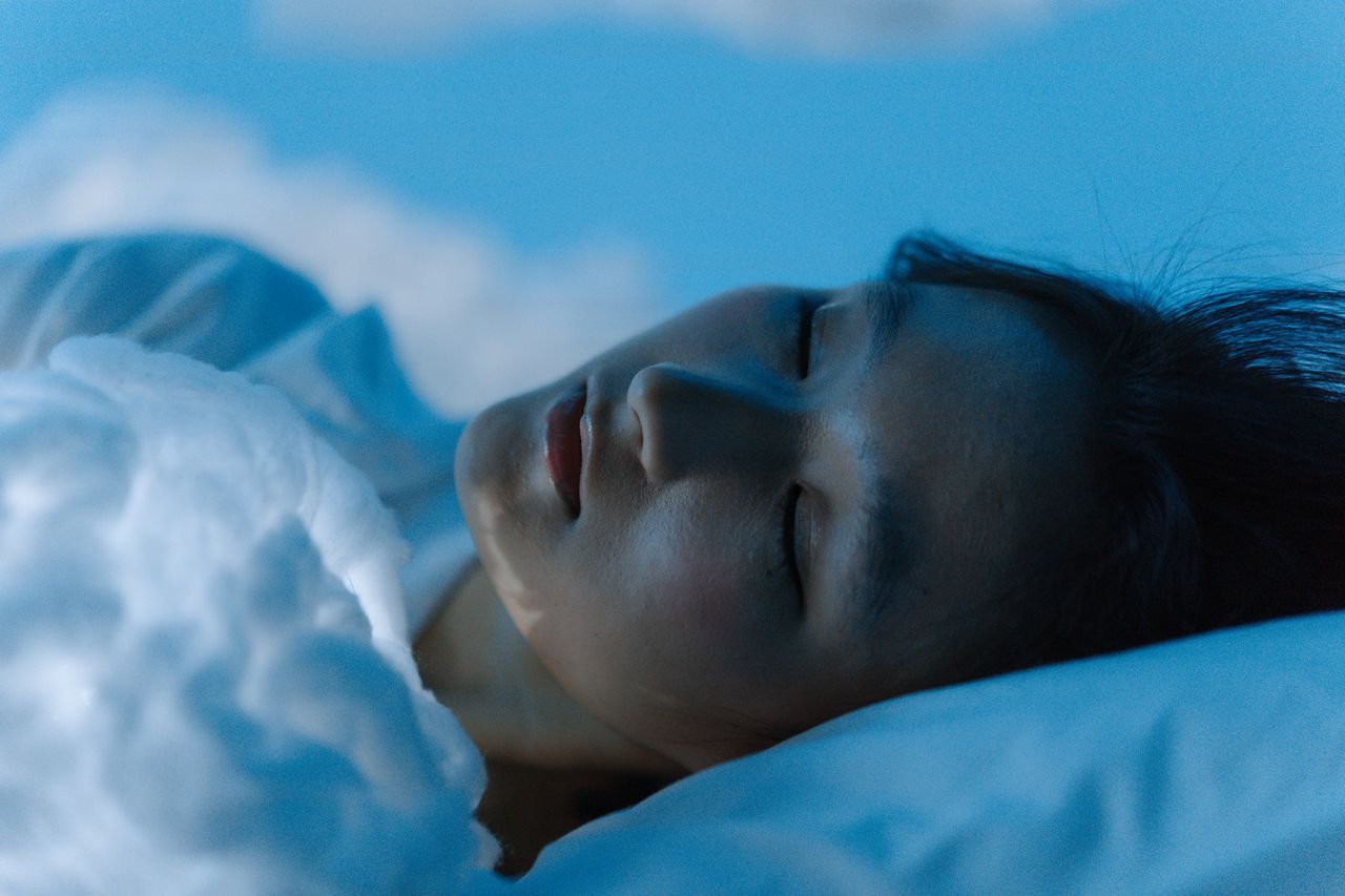 寝具を清潔に、眠りの質を整える。大人の女性が「自分を幸せにする」ための贅沢な夜時間